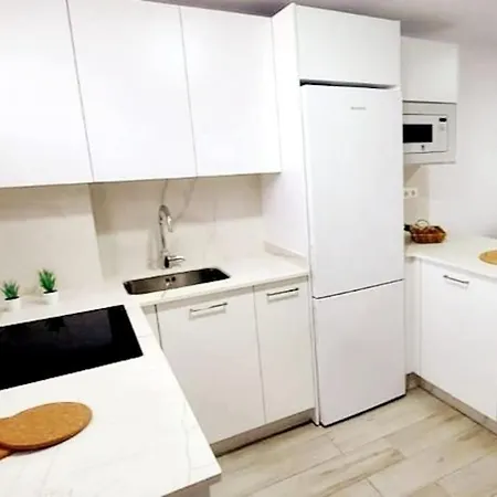 Apartment Newly Refurbished Beachfront Apartment. San Bartolome de Tirajana (Gran Canaria)